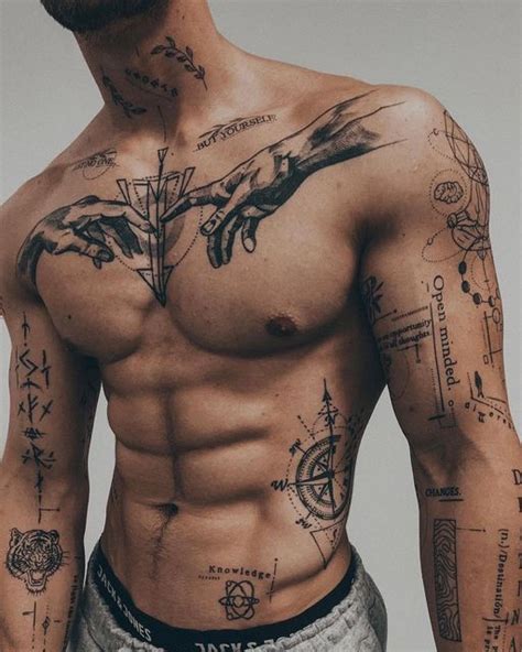 hombre muy tatuado|Las 51 mejores ideas de tatuajes para hombre